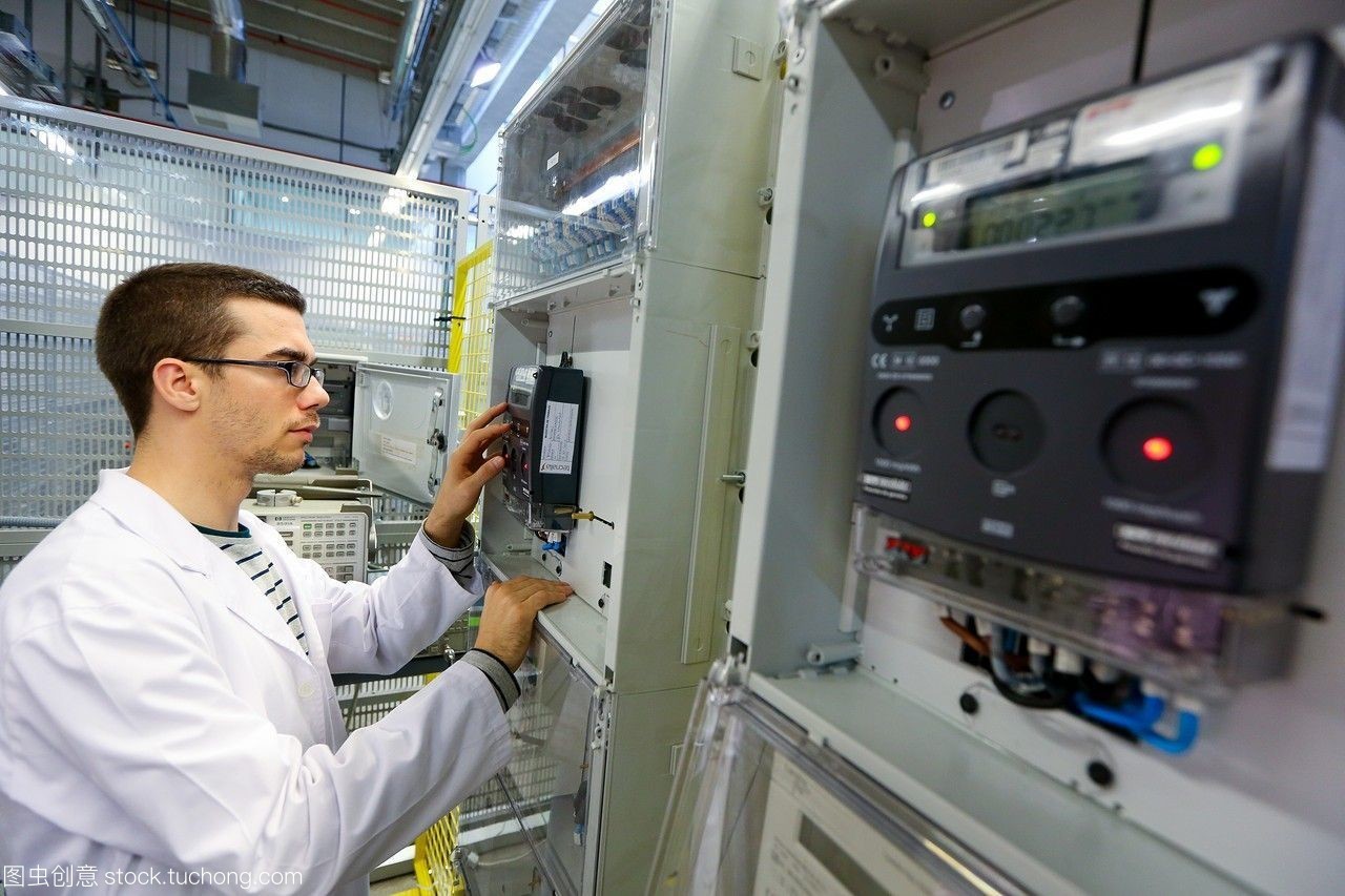 研究員。電器柜性能計(jì)數(shù)器。低壓微網(wǎng)絡(luò)。用于智能電網(wǎng)和智能電表的測(cè)試和證書服務(wù)。電力電子設(shè)備認(rèn)證。技術(shù)服務(wù)行業(yè)。tecnaliaresearch&innovationbizkaiabasquecountry,西班牙。